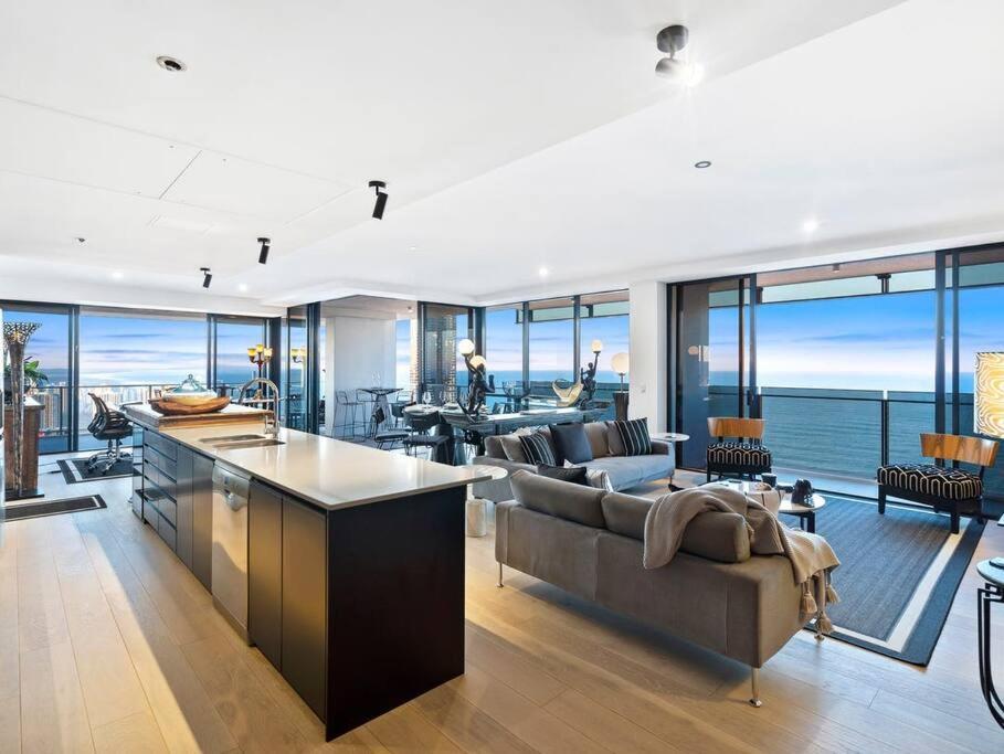 Exclusive Circle On Cavil Sub-Penthouse Luxury Apt - Hosted By Coastal Letting Gold Coast Dış mekan fotoğraf