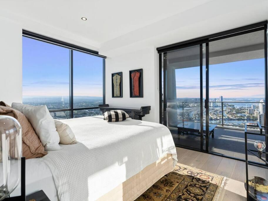 Exclusive Circle On Cavil Sub-Penthouse Luxury Apt - Hosted By Coastal Letting Gold Coast Dış mekan fotoğraf